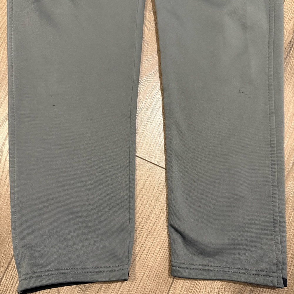 Under Armour Black and Gray Armour Fleece Men’s Pants - Set of 3 - Picture 14 of 15